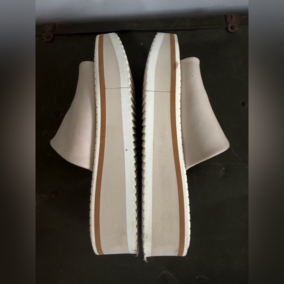 Robert Clergerie Women’s Euro 38 tan & beige leather comfort designer slides - Picture 8 of 12